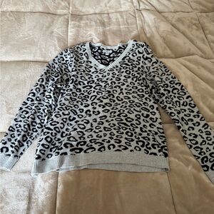 Leopard Print Sweater - Black and Gray Croft and barrow size xl